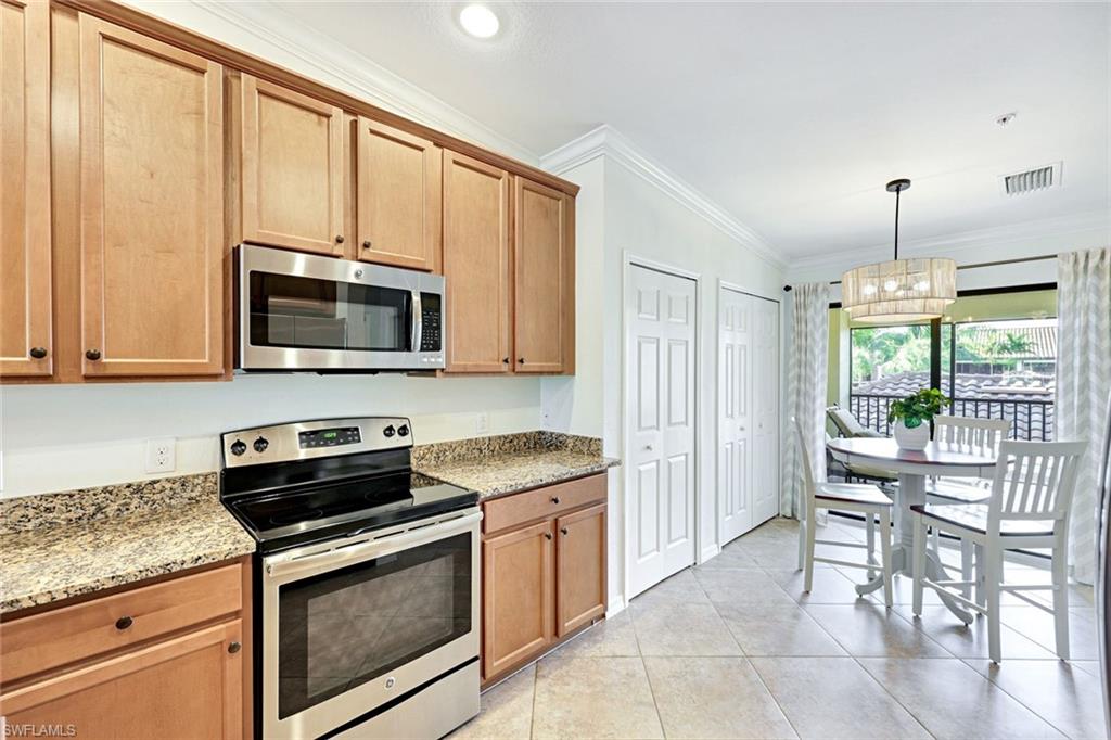 9509 Avellino Way 1822 Property Photo 6
