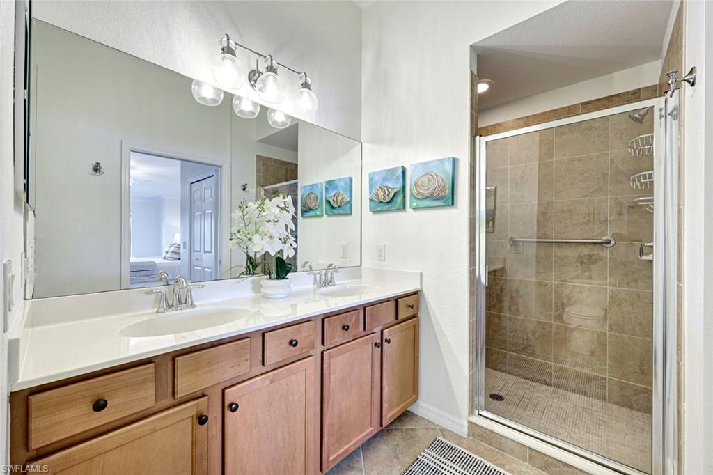 9509 Avellino Way 1822 Property Photo 11