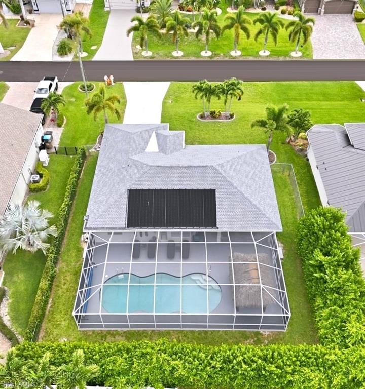 1704 44th Ter Property Photo 3