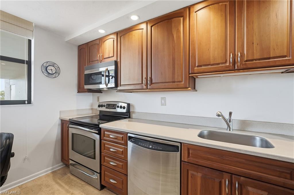 4223 Bay Beach Ln 4f Property Photo 5