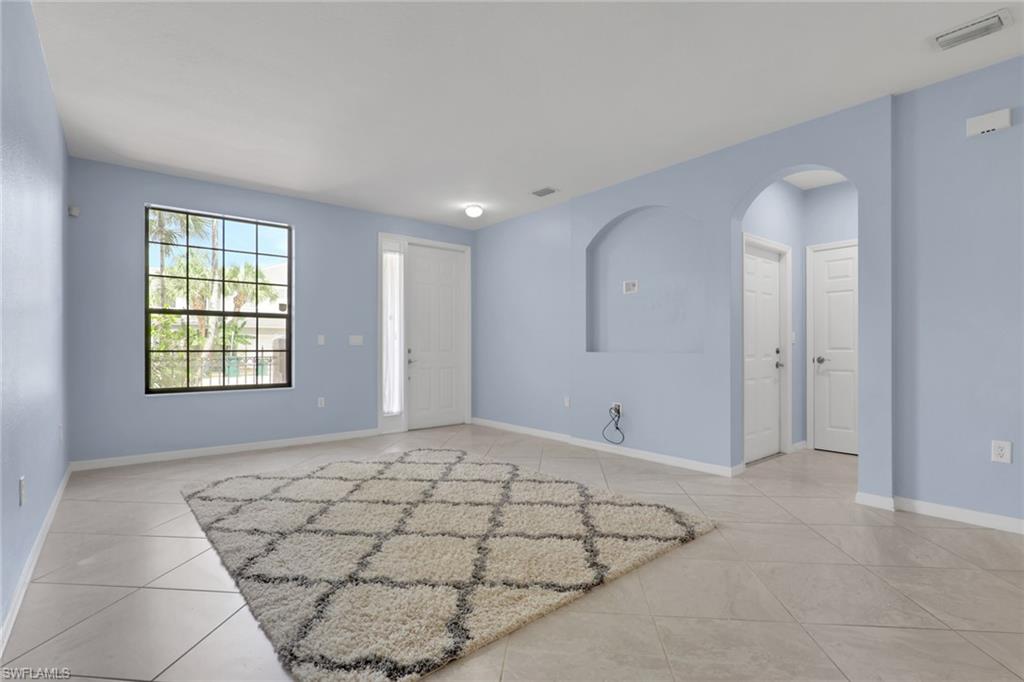 15454 Summit Place Cir 125 Property Photo 4