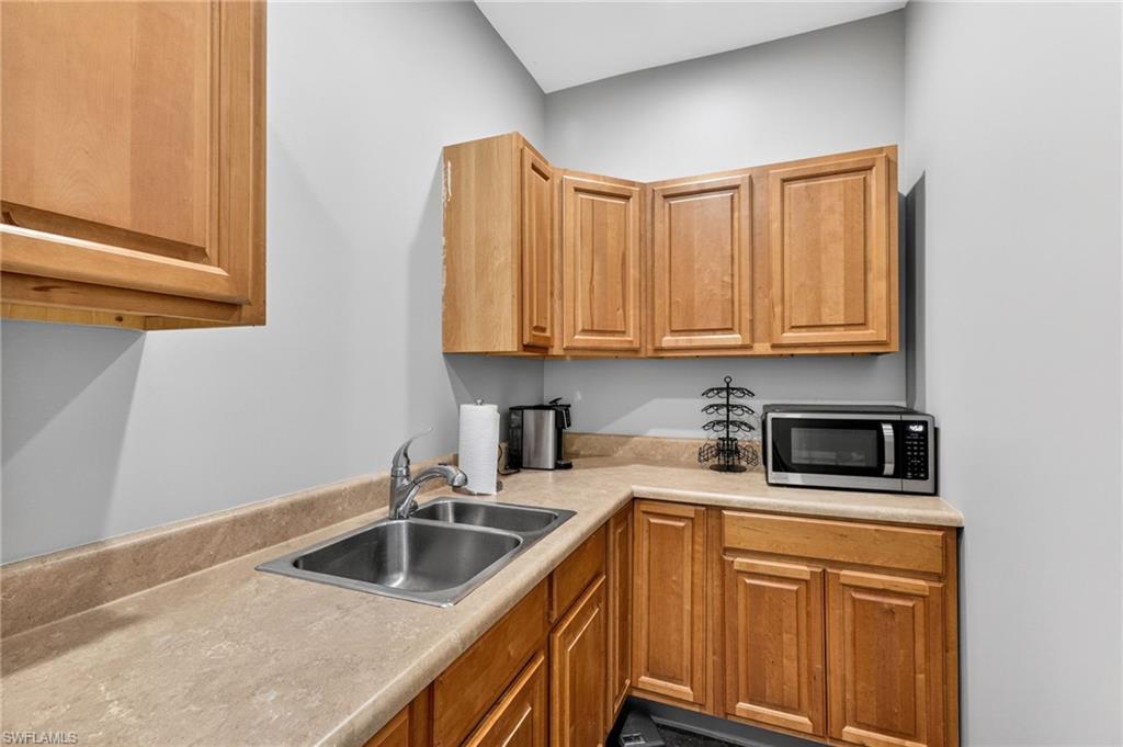 3640 Pine Island Rd Property Photo 11