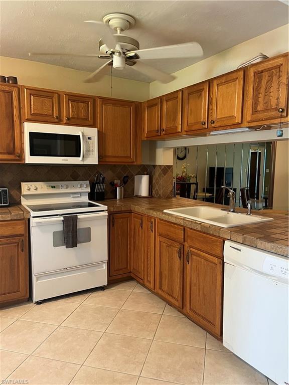 3001 Sandpiper Bay Cir B106 Property Photo 2