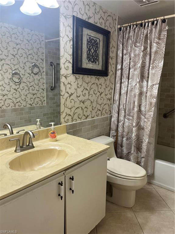 3001 Sandpiper Bay Cir B106 Property Photo 11