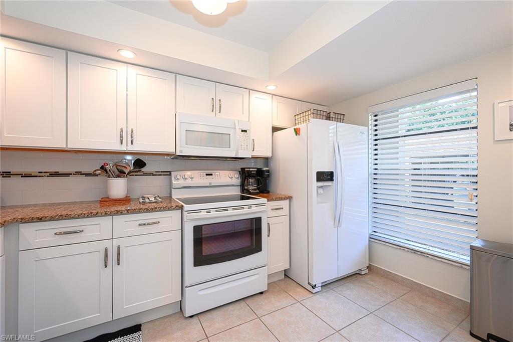 135 Cypress Way E C Property Photo 12