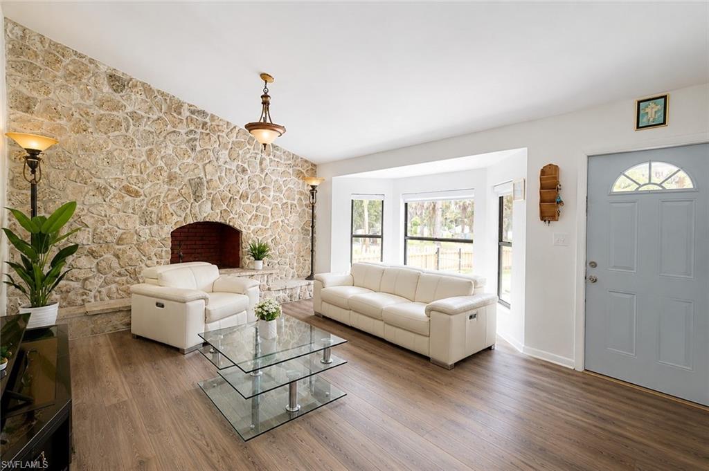 130 Jung Blvd W Property Photo 3