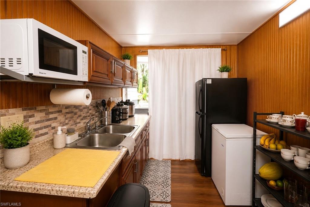 130 Jung Blvd W Property Photo 14