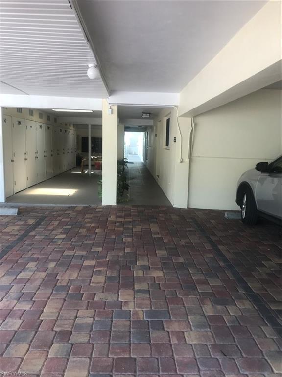 216 Banyan Blvd 216 Property Photo 24
