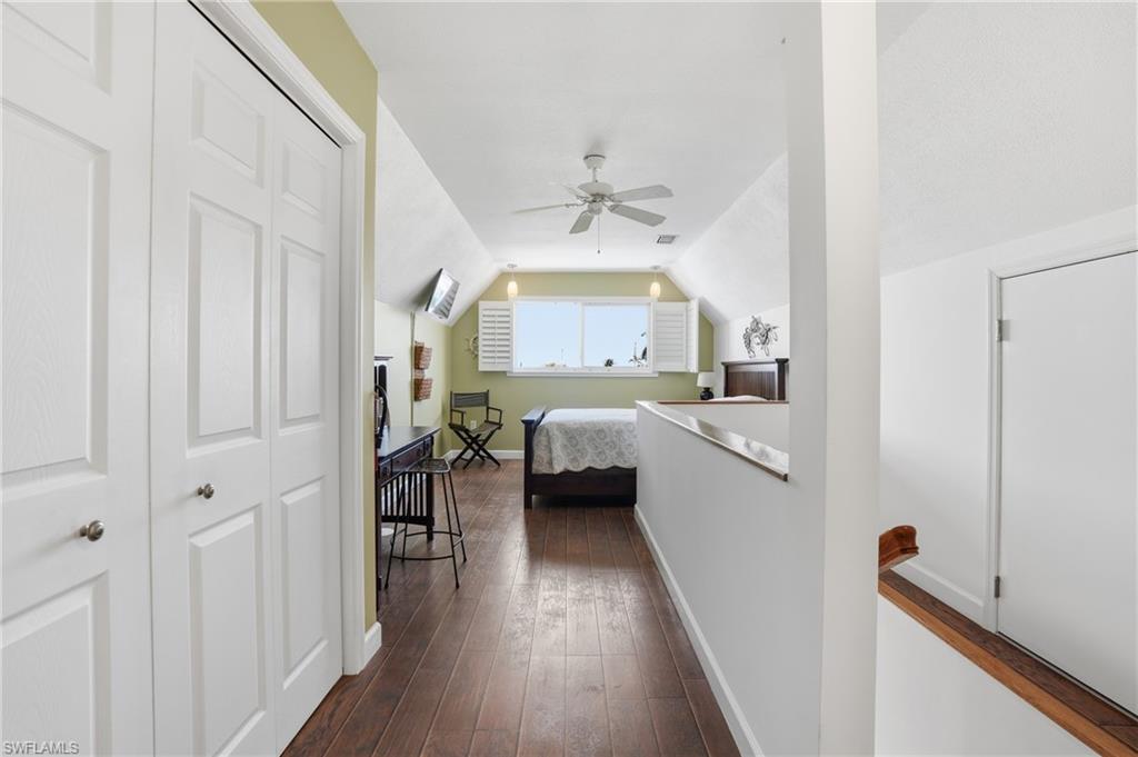 850 Oak St Property Photo 14