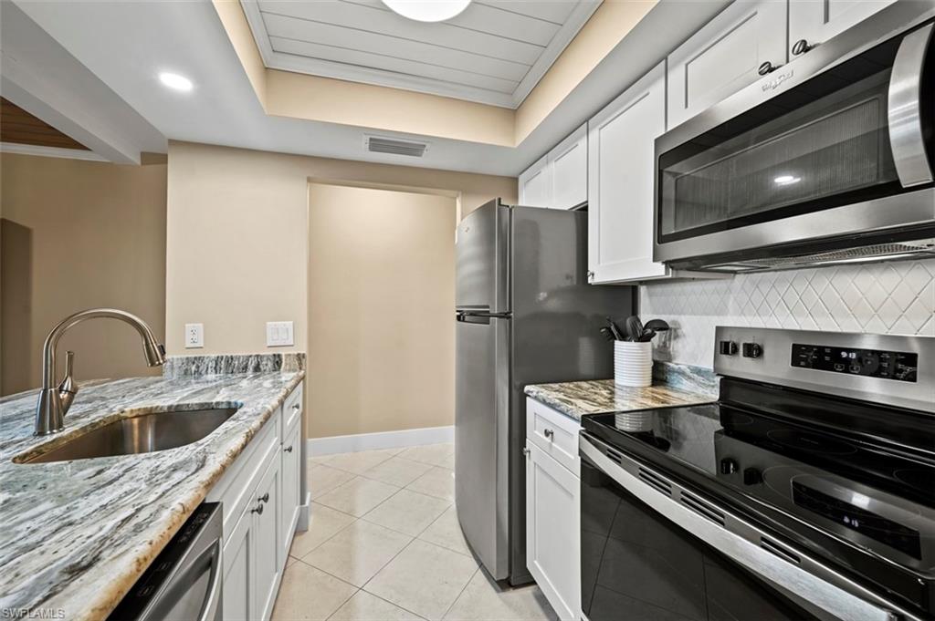 200 Lenell Rd 215 Property Photo 6