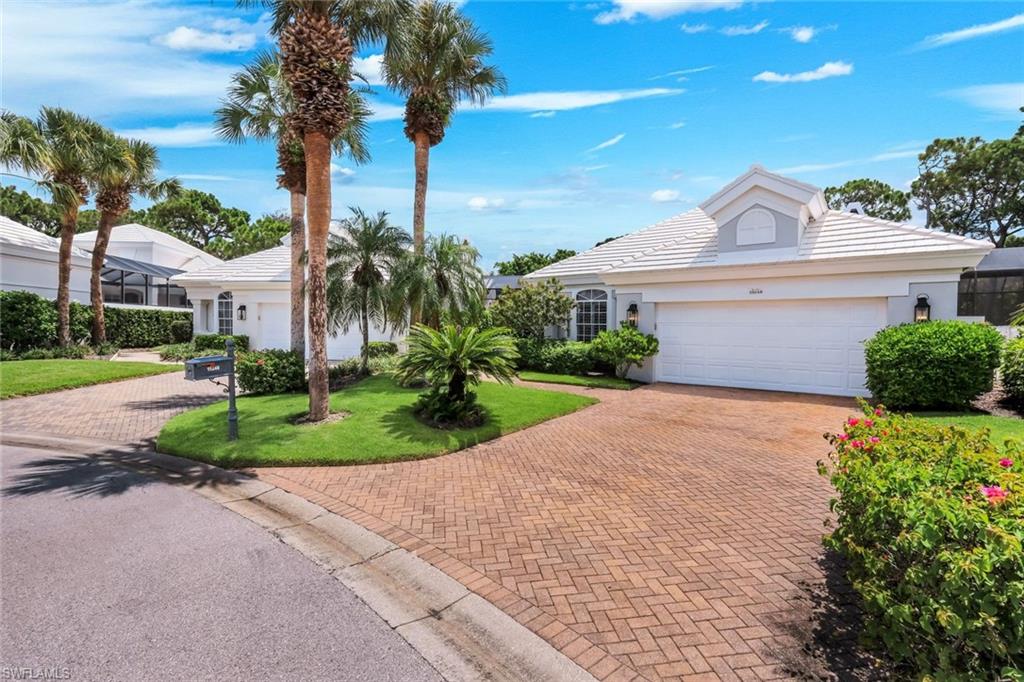 15248 Devon Green Ln Property Photo 3