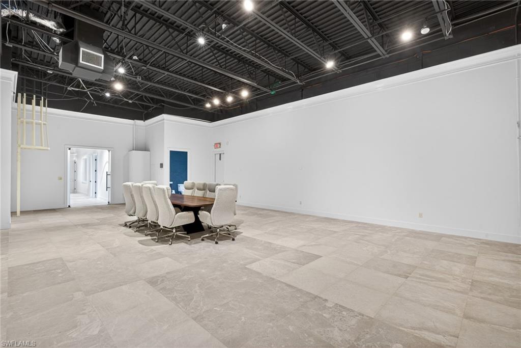 226021642 Property Photo 25