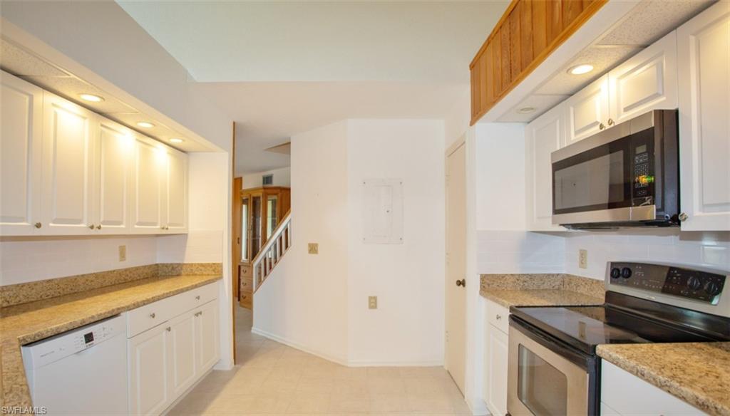 226021643 Property Photo 8