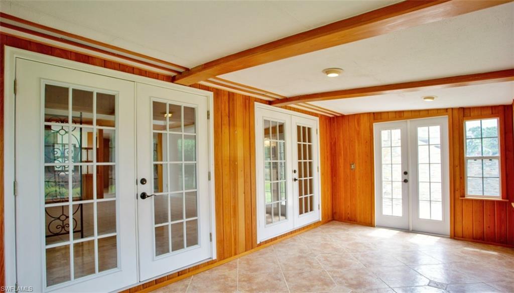 226021643 Property Photo 12
