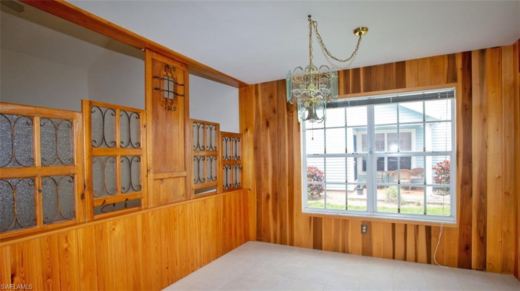 226021643 Property Photo 14