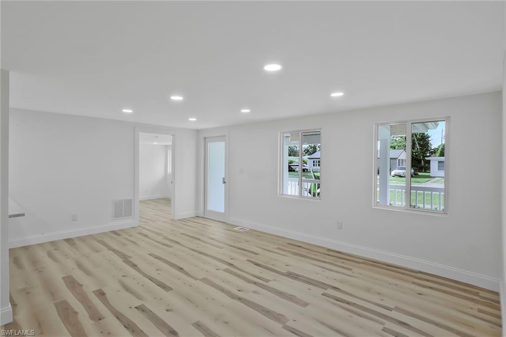 1755 Oakley Ave Property Photo 5