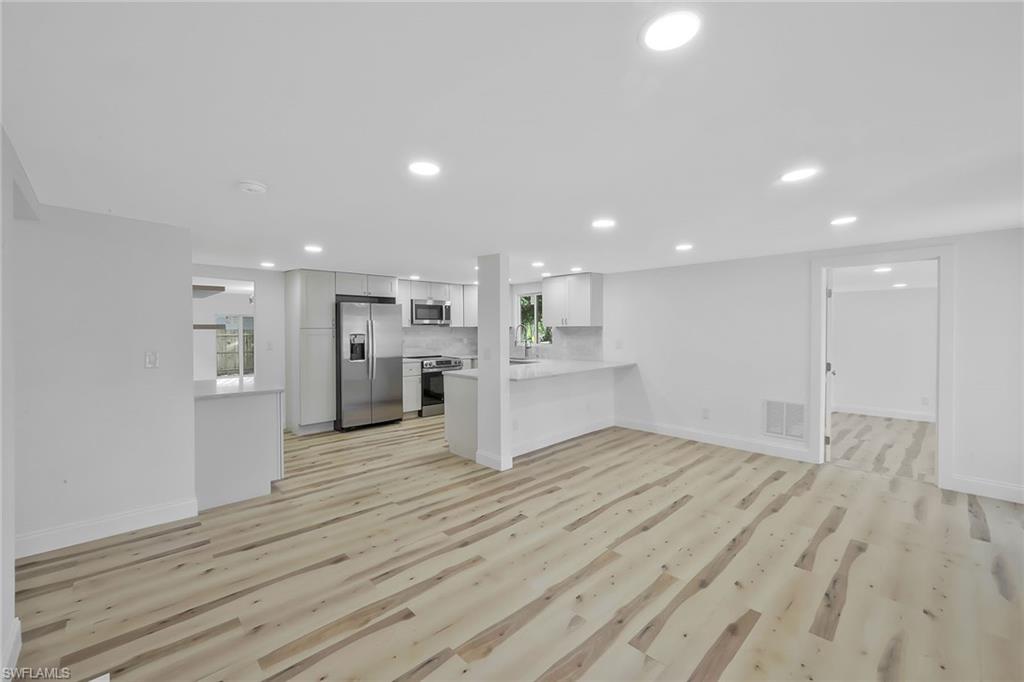 1755 Oakley Ave Property Photo 6