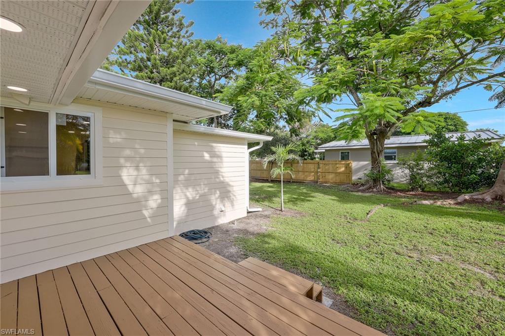 1755 Oakley Ave Property Photo 24