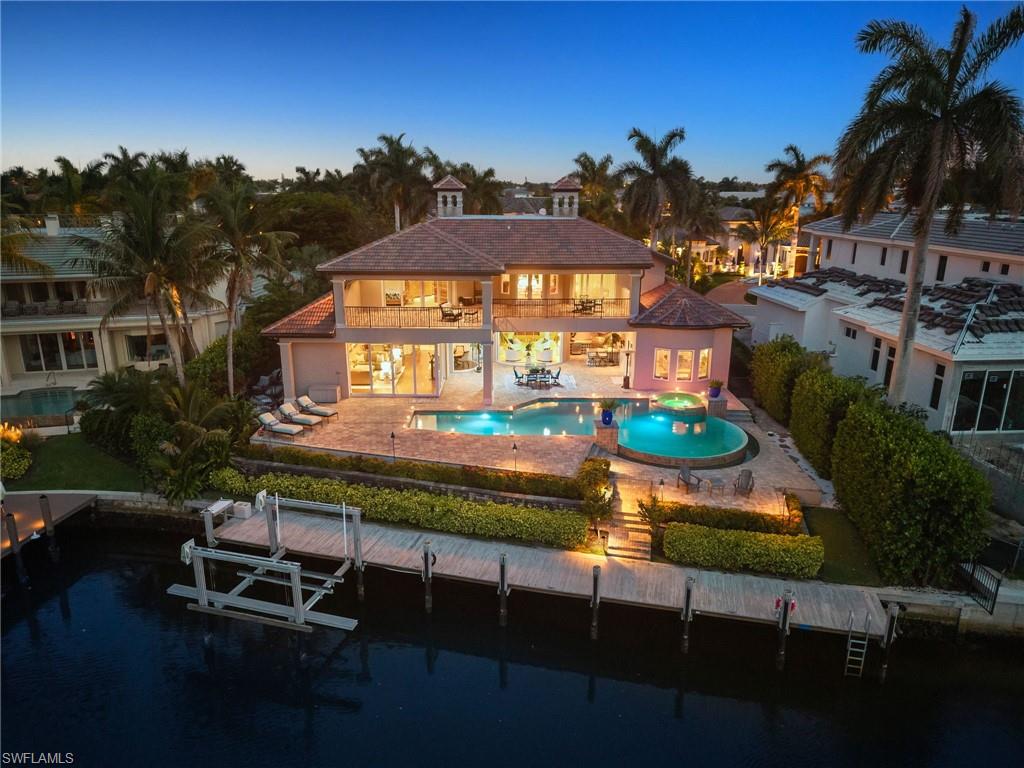 345 Devils Bight Property Photo 3