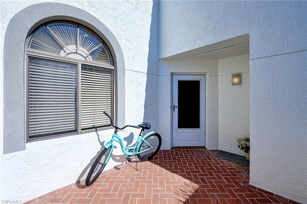 613 Beachwalk Cir 203 Property Photo 5