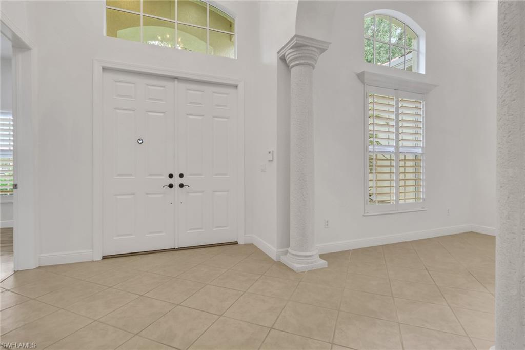 10233 Avonleigh Dr Property Photo 3
