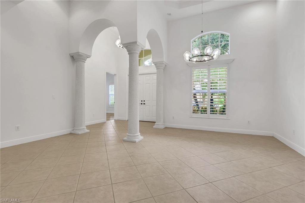 10233 Avonleigh Dr Property Photo 4