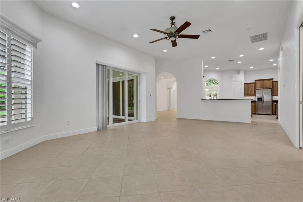 10233 Avonleigh Dr Property Photo 10