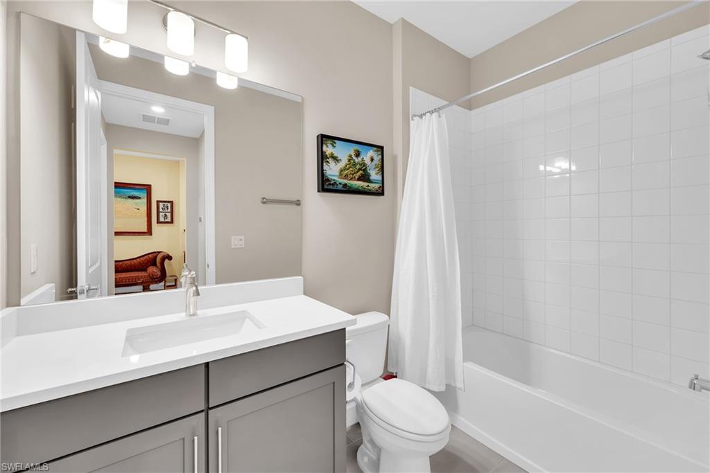 2078 Grove Dr Property Photo 13