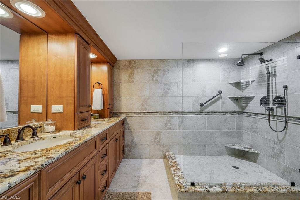 990 Cape Marco Dr 208 Property Photo 11