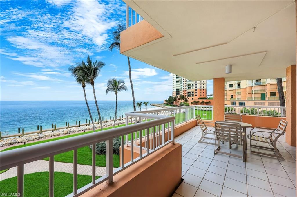 990 Cape Marco Dr 208 Property Photo 22