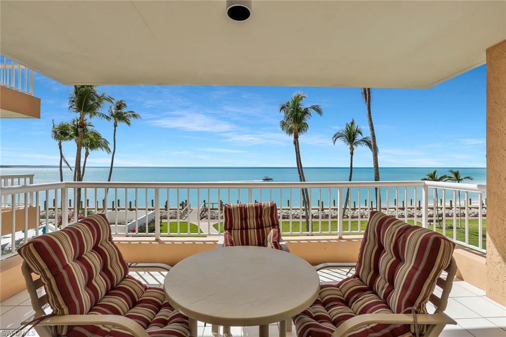 990 Cape Marco Dr 208 Property Photo 30