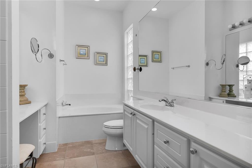 7935 Valentina Ct Property Photo 23