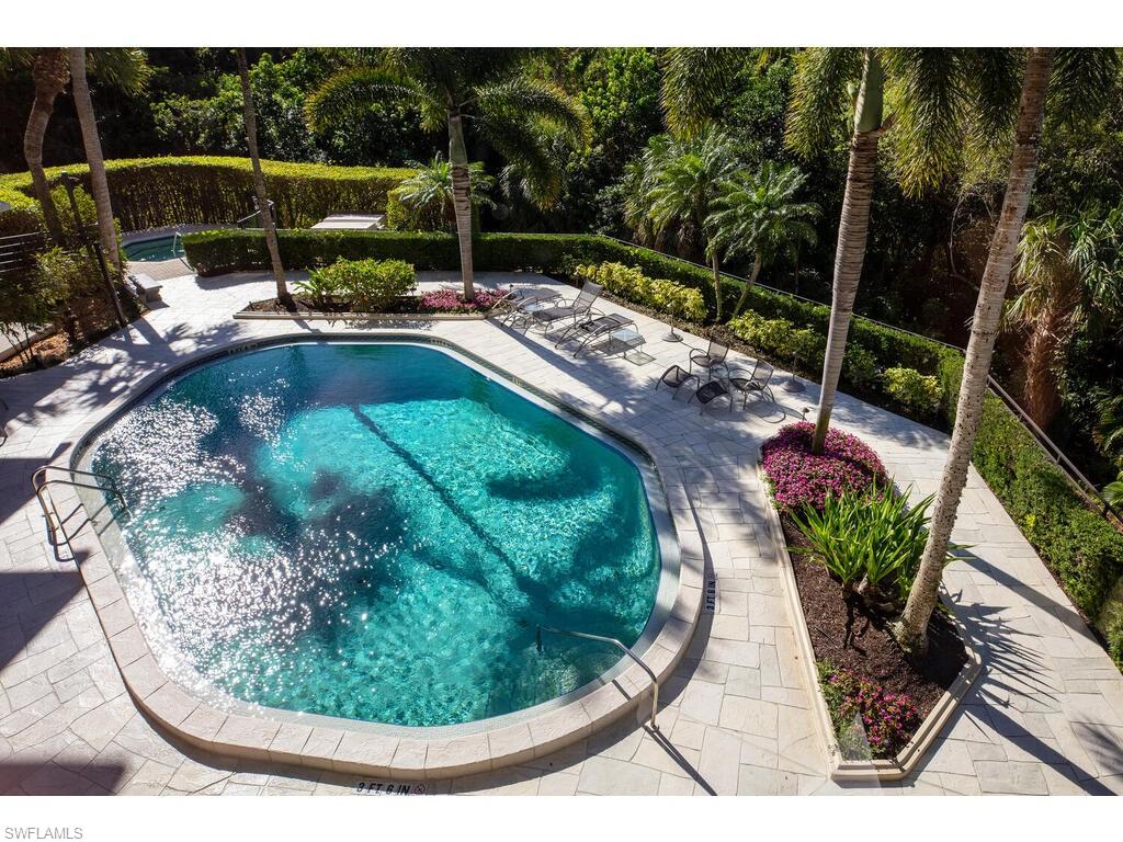 5555 Heron Point Dr 902 Property Photo 10