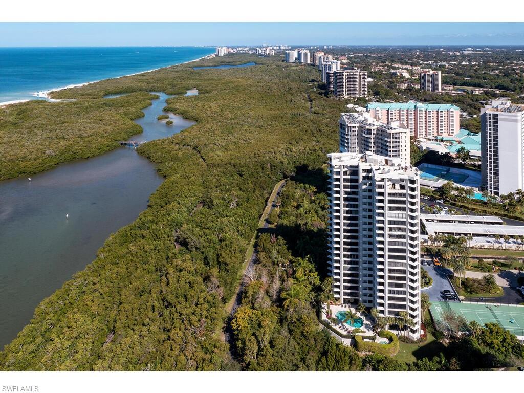 5555 Heron Point Dr 902 Property Photo 14