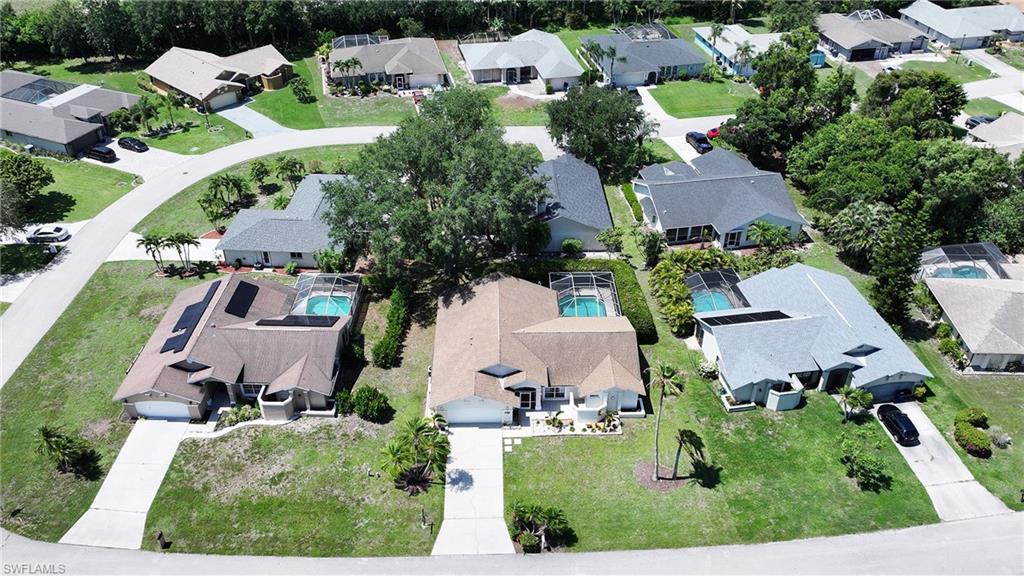9910 Laketree Ct Property Photo 2