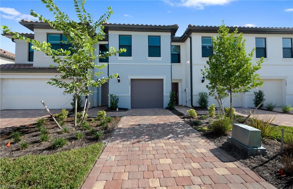 1552 Lake Jessup Cir Property Photo 1