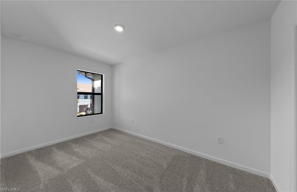 1552 Lake Jessup Cir Property Photo 9