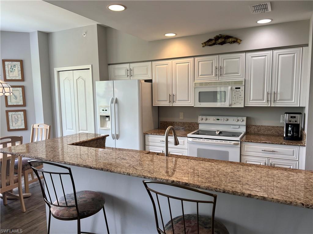 7525 Stoneybrook Dr 932 Property Photo 12