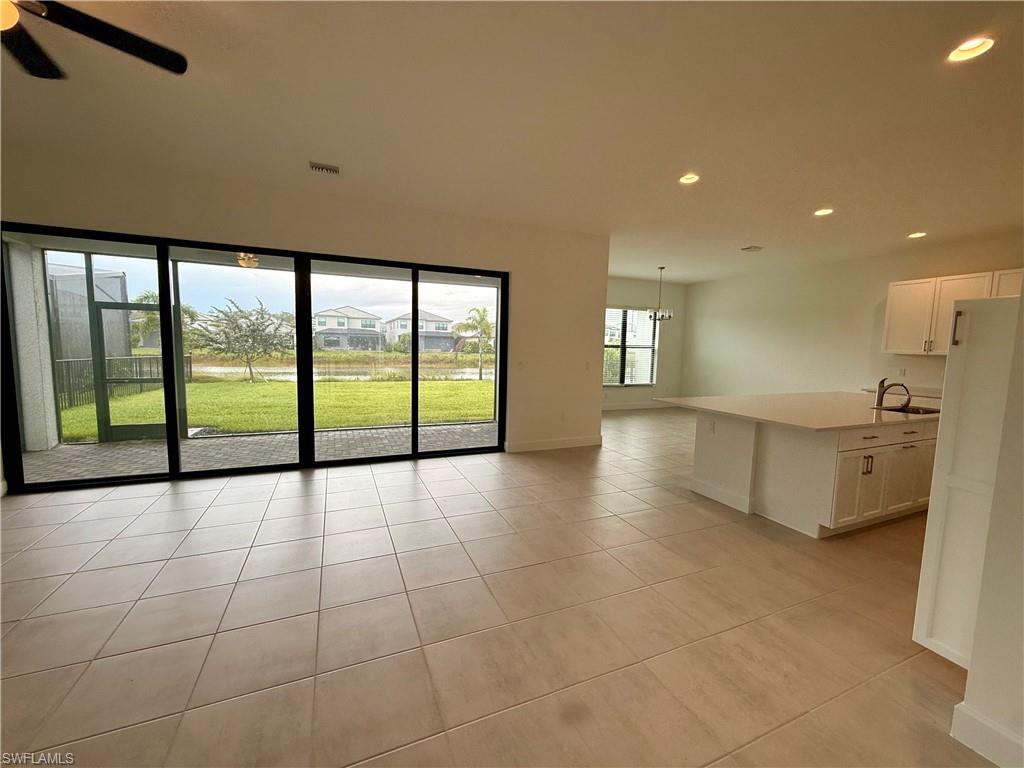 20885 Thistle Leaf Ln Property Photo 5