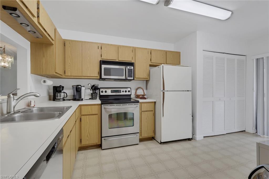 15456 Admiralty Cir 10 Property Photo 10