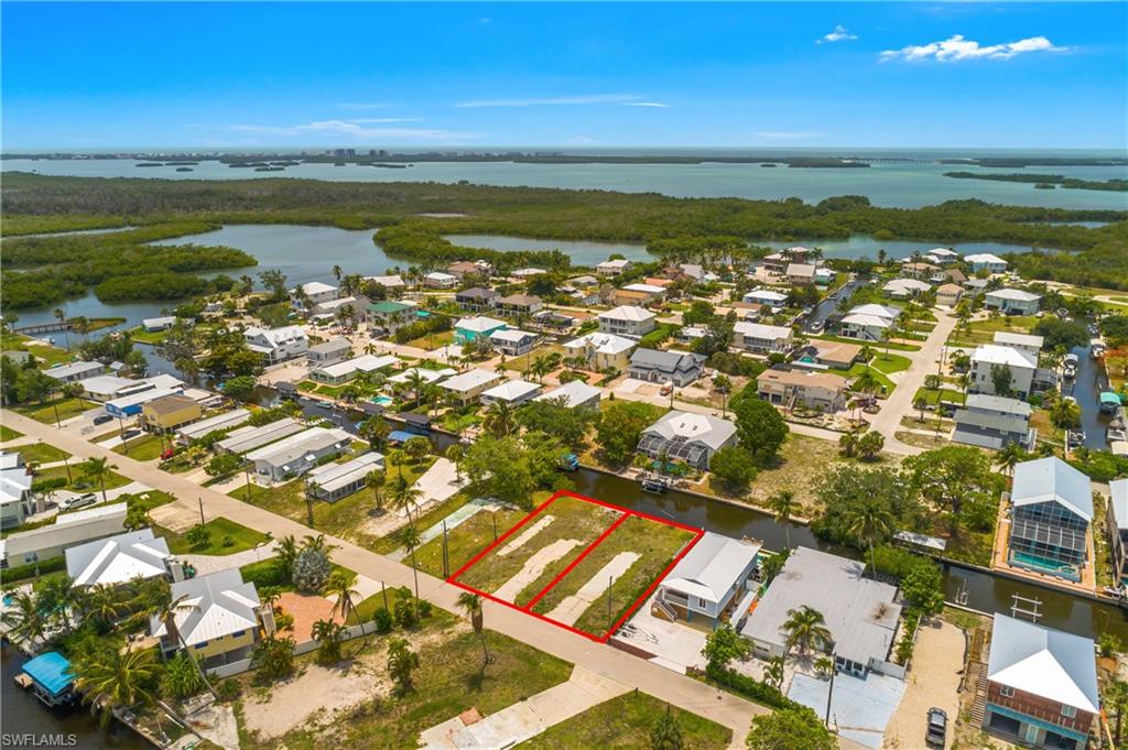 24533 Dolphin St Property Photo 4