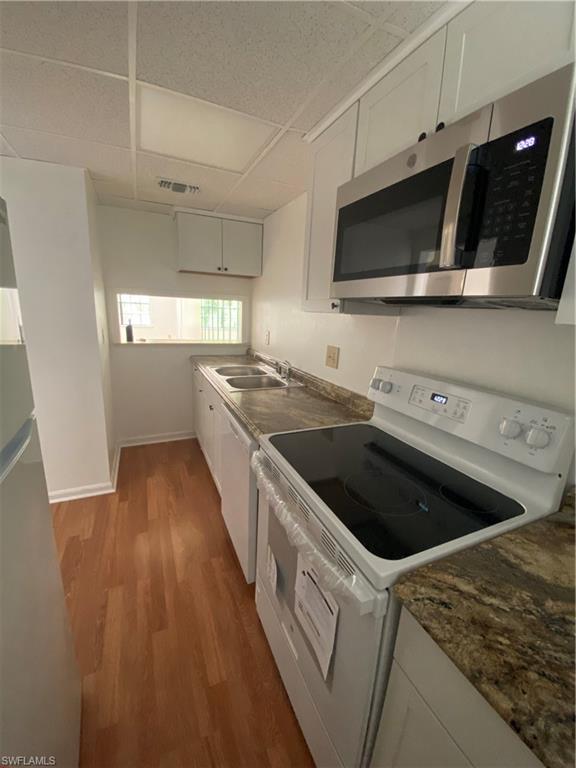 5294 Treetops Dr I-203 Property Photo 7