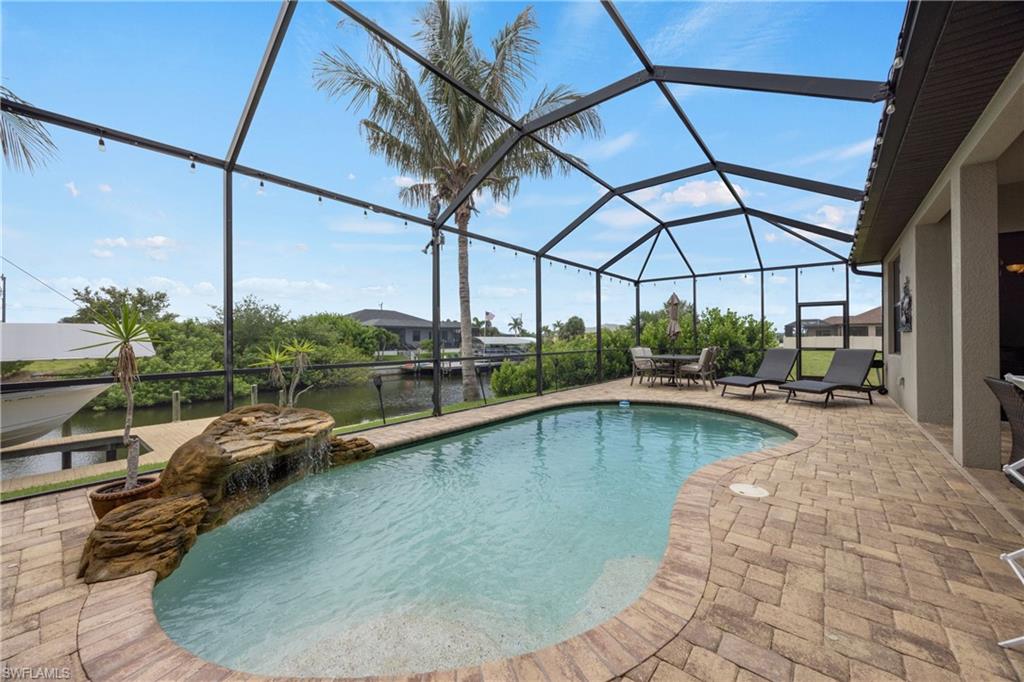 2509 Surfside Blvd Property Photo 4