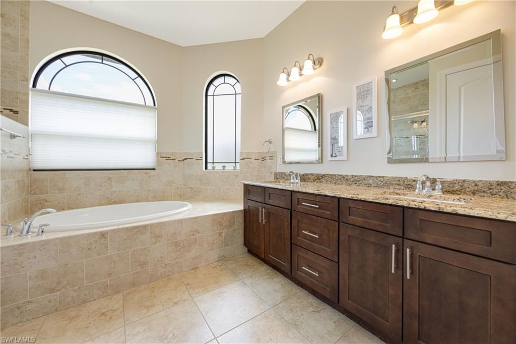 2509 Surfside Blvd Property Photo 17