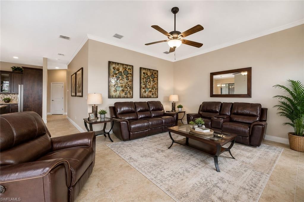 2509 Surfside Blvd Property Photo 25