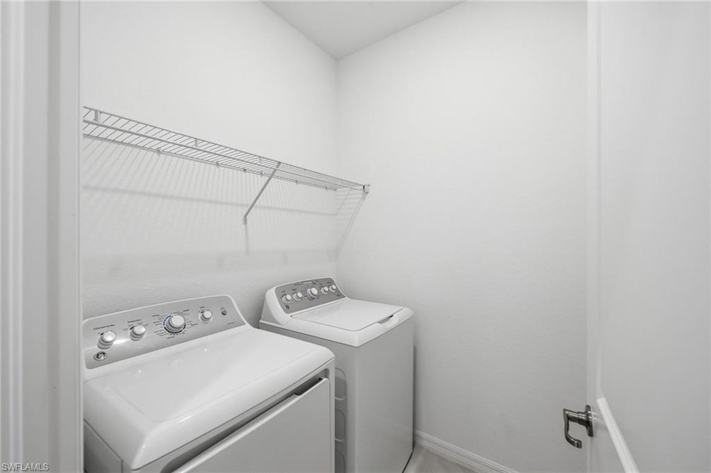 2584 Vine Ave Property Photo 26