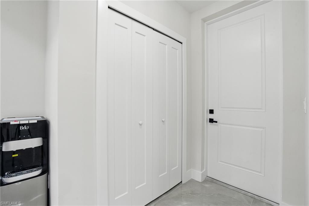 1011 & 1013 Abrams Blvd Property Photo 11