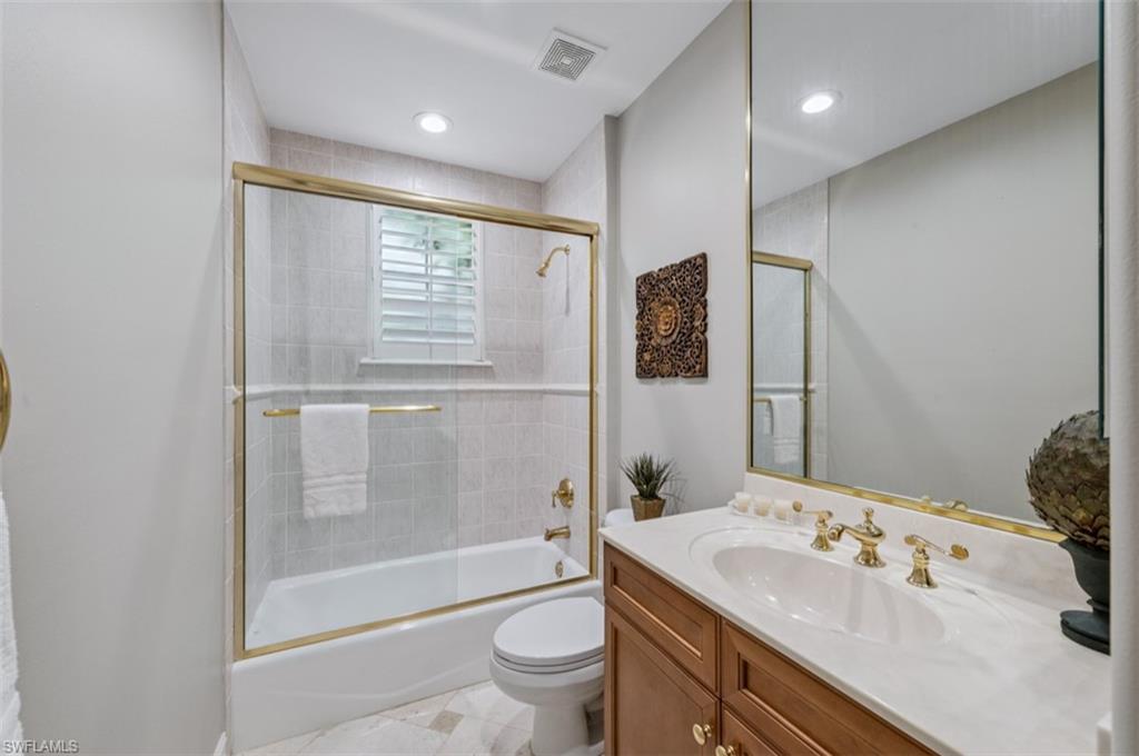 226021981 Property Photo 15
