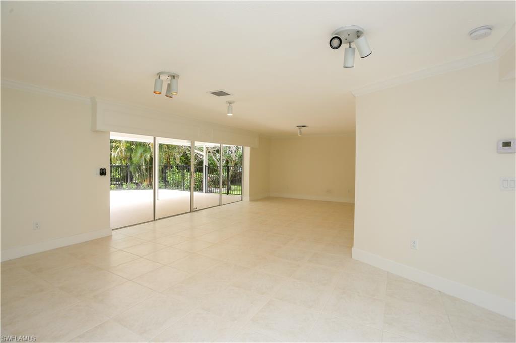 2901 Crayton Rd Property Photo 34