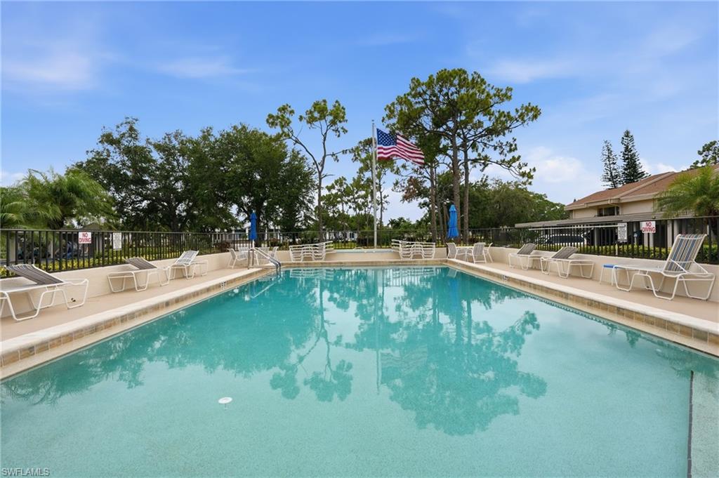 5625 Trailwinds Dr 411 Property Photo 18